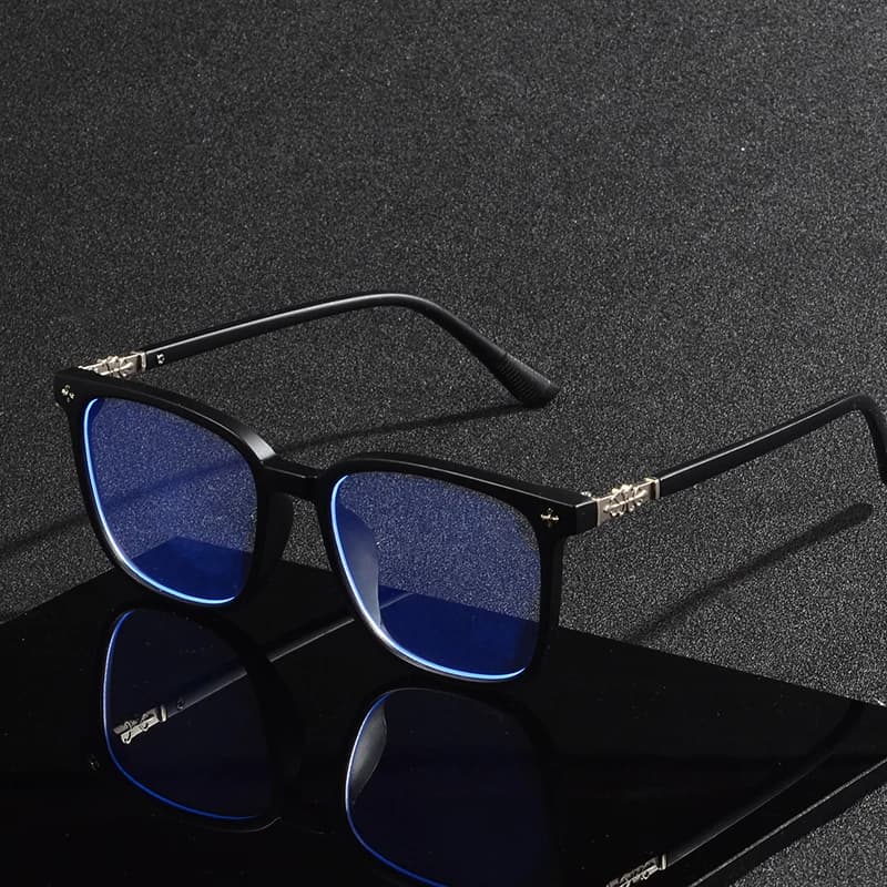 CRIXALIS Blue Light Glasses for Women and Men Computers/Telephone Daily Life Fahsion Glasses and Fashion Natural Glasses