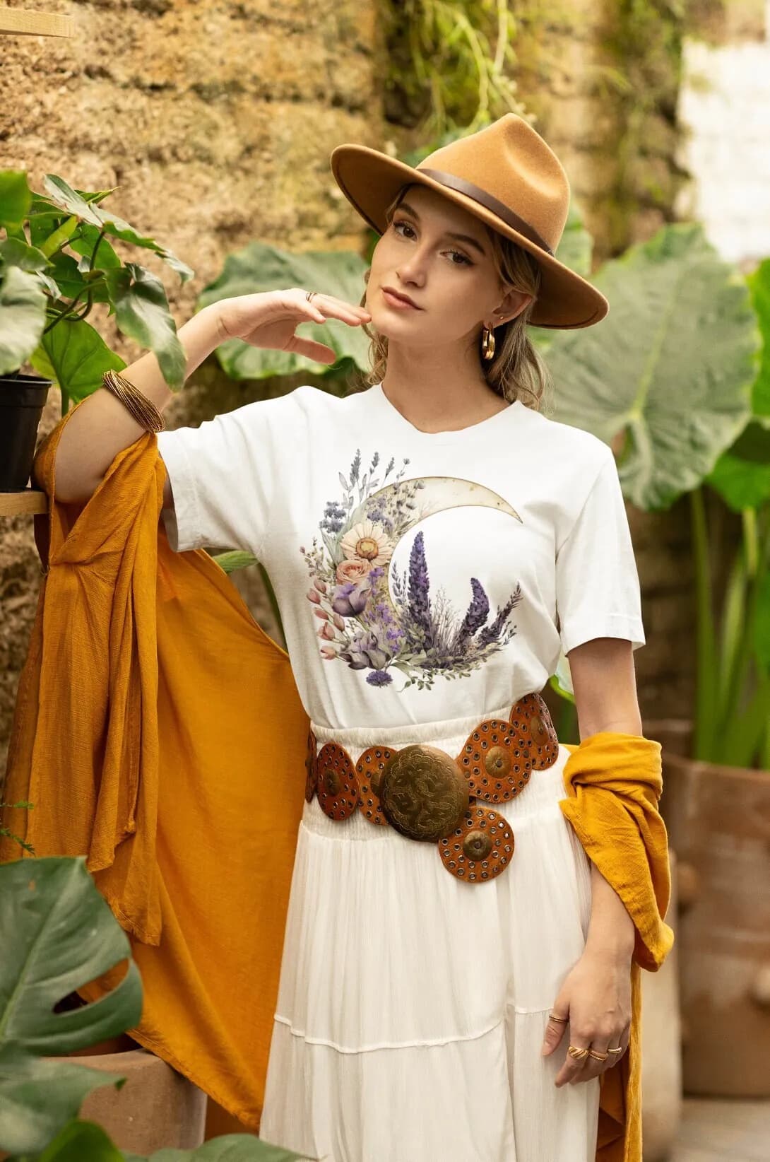 Mystical Lavender Lunar Cycle Lunar Phase Passionate about female energy tarot T-shirt celestial style Vector years '90