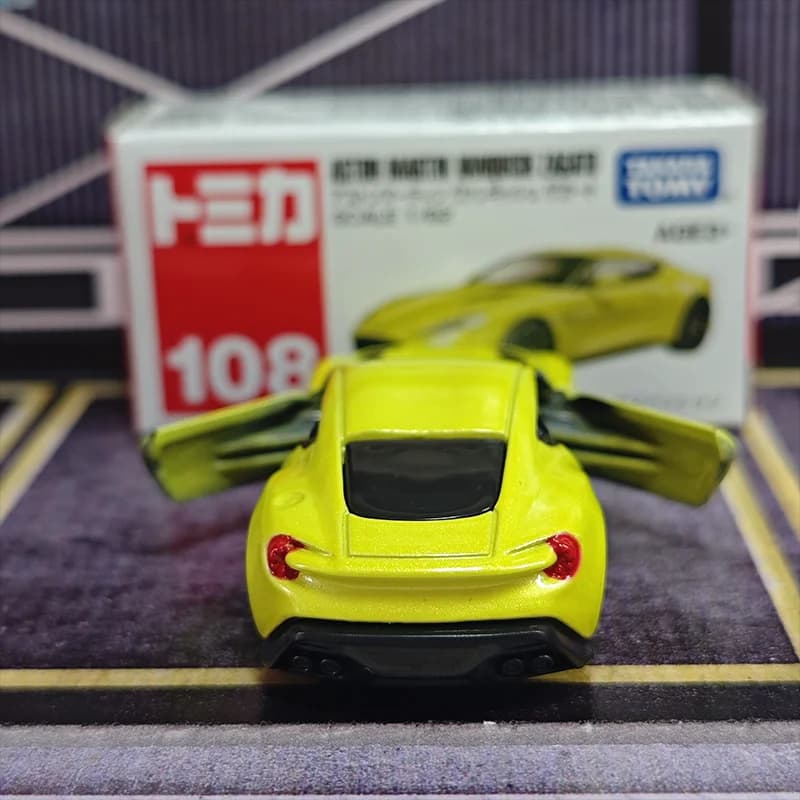 Takara Tomy Tomica No.108 Aston Martin Vanquish Zagato 1:64 Modellino Auto in Metallo Pressofuso Veicolo da Collezione