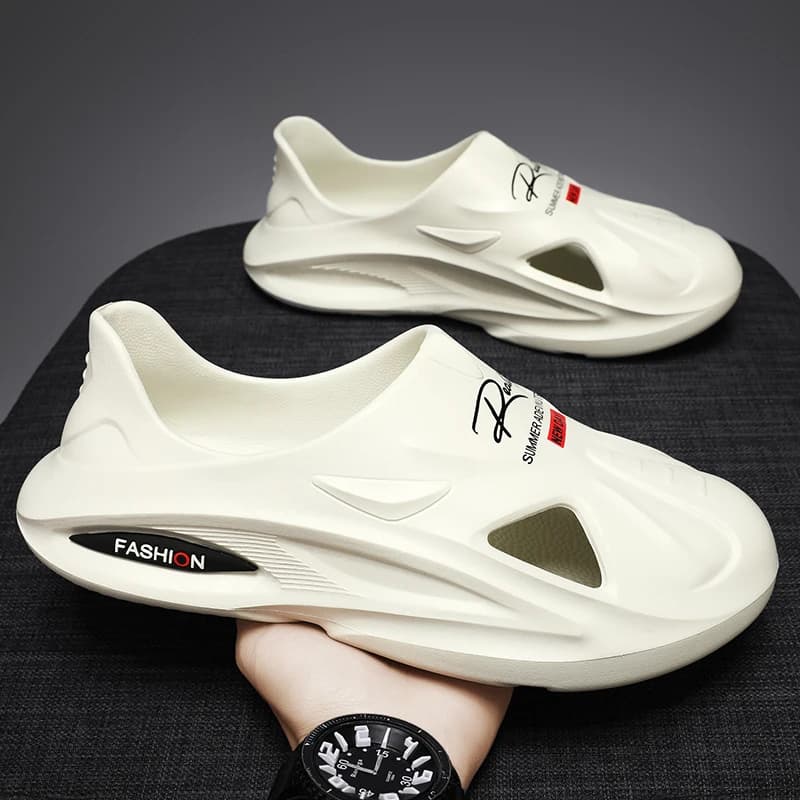 Sandali Estivi da Uomo per Esterni, Antiscivolo, Resistenti all'Usura, con Copertura per le Dita, Traspiranti, Design Scavato, Stile Sportivo, Slip-On