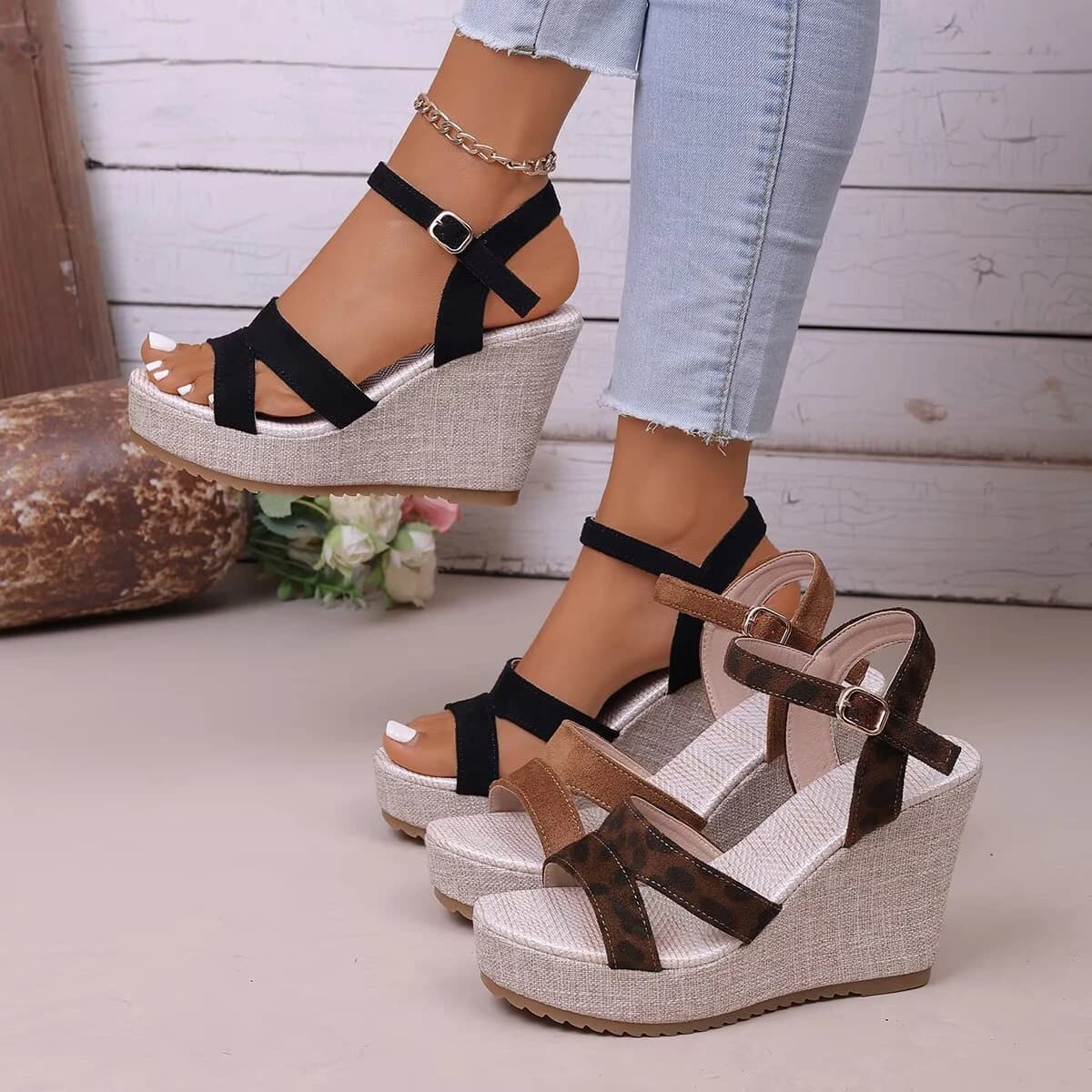 Sandali da Donna alla Moda con Zeppa, Scarpe Estive Antiscivolo con Punta Aperta, Suola in Gomma, Fibbia Elegante, Tacco Alto