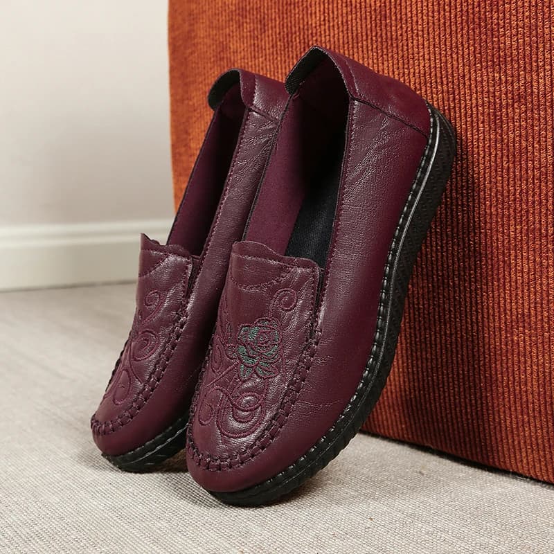 Vintage scroll flower embroidered faux leather slip-on loafers, smooth wrinkled leather upper,lightweight daily outdoor flats