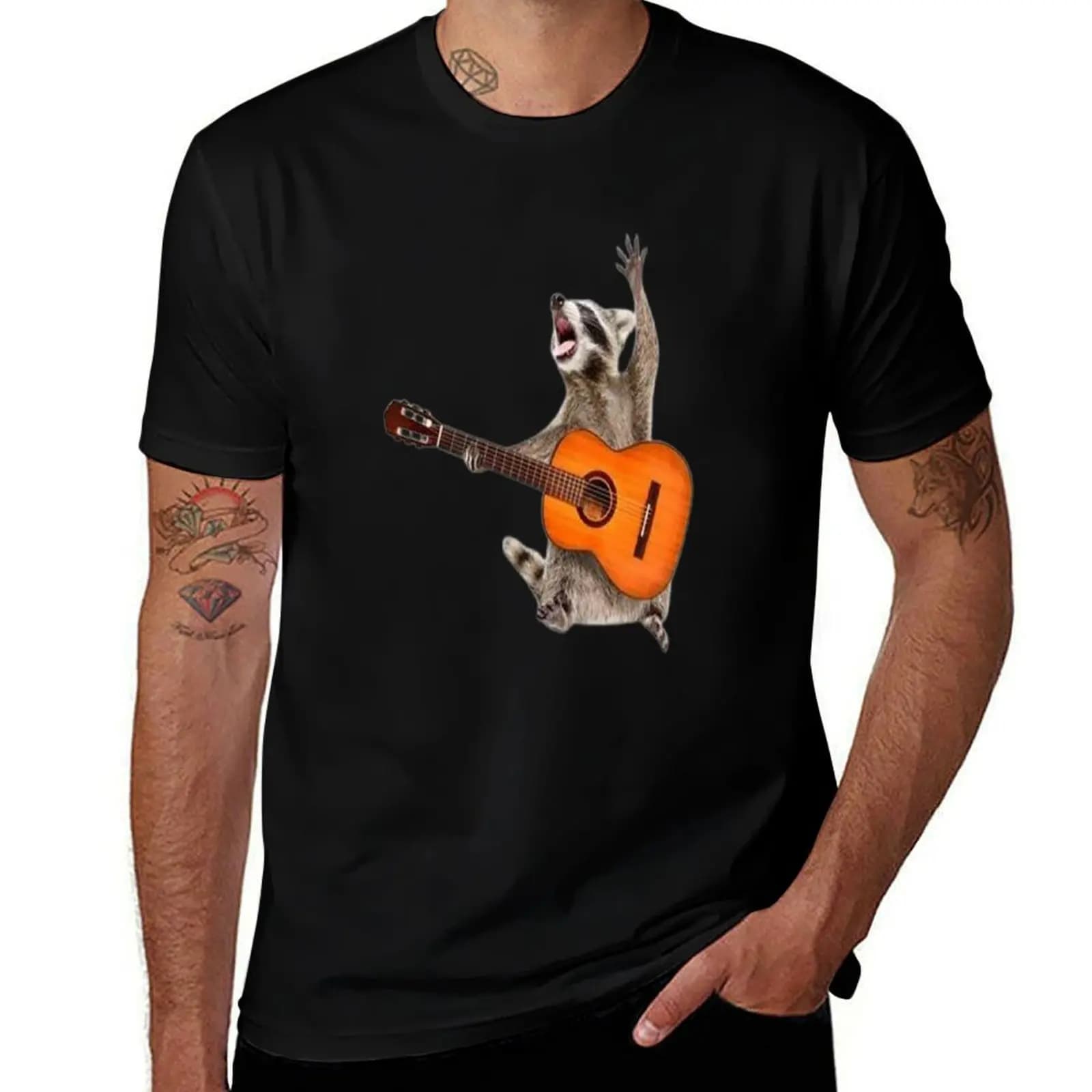 T-shirt con procione che suona il ukulele T-shirt casual alla moda a maniche corte