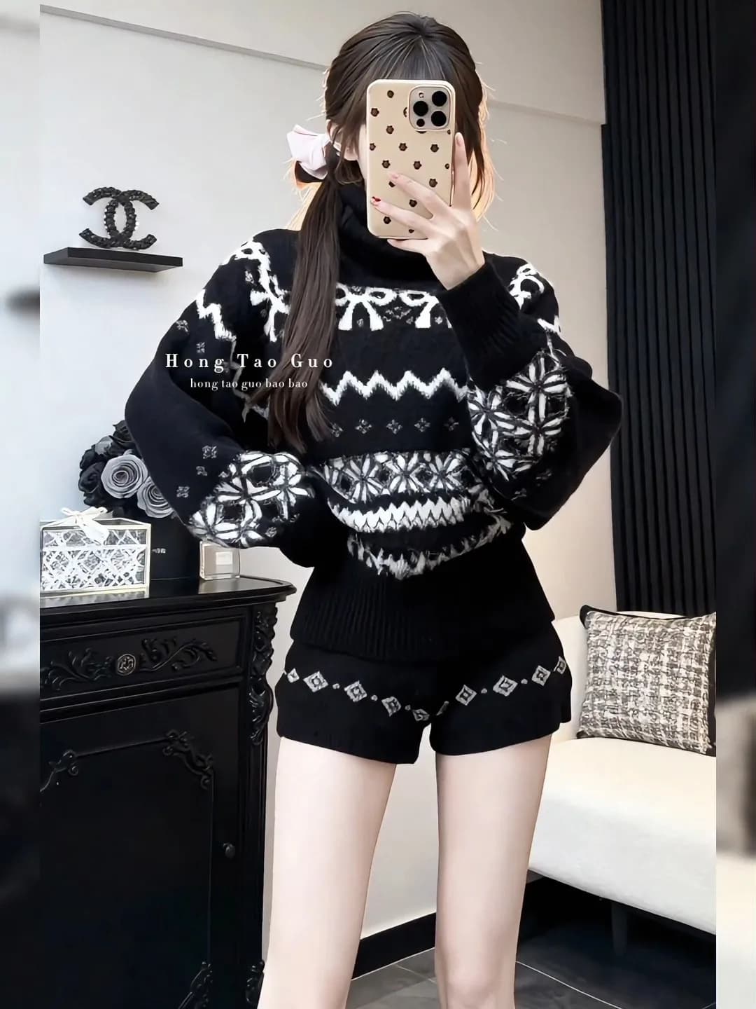 Completo Due Pezzi da Donna 2026: Maglione Jacquard Fair Island Nero e Pantaloncini Lavorati a Maglia