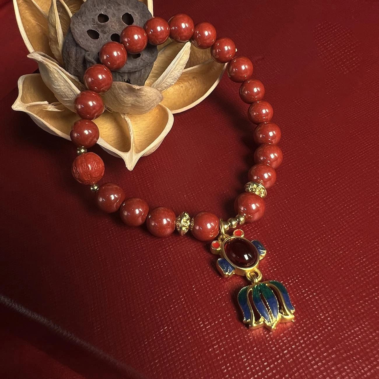 Bracciale con perline rotonde in cinabro koi stile corte, design classico, braccialetti con pesci rossi in cristallo rosso per regalo di gioielli per banchetti da donna