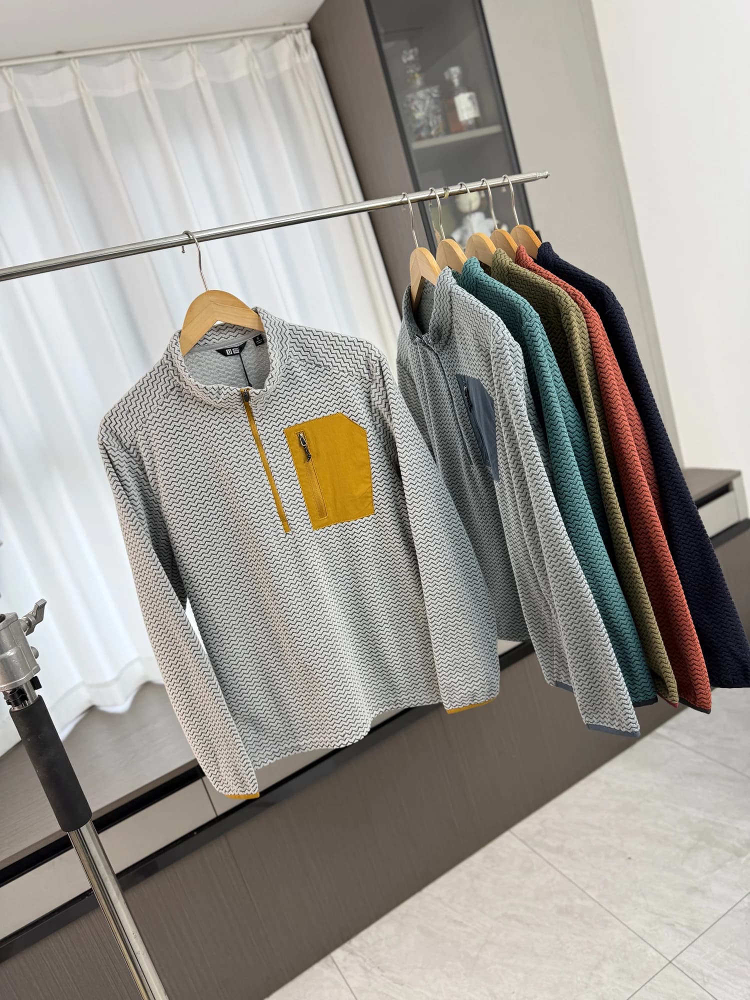 Felpa con cappuccio in pile da uomo con mezza zip, motivo a onde, serie Outdoor Mountain, con tasche decorative, calda, a maniche lunghe, casual