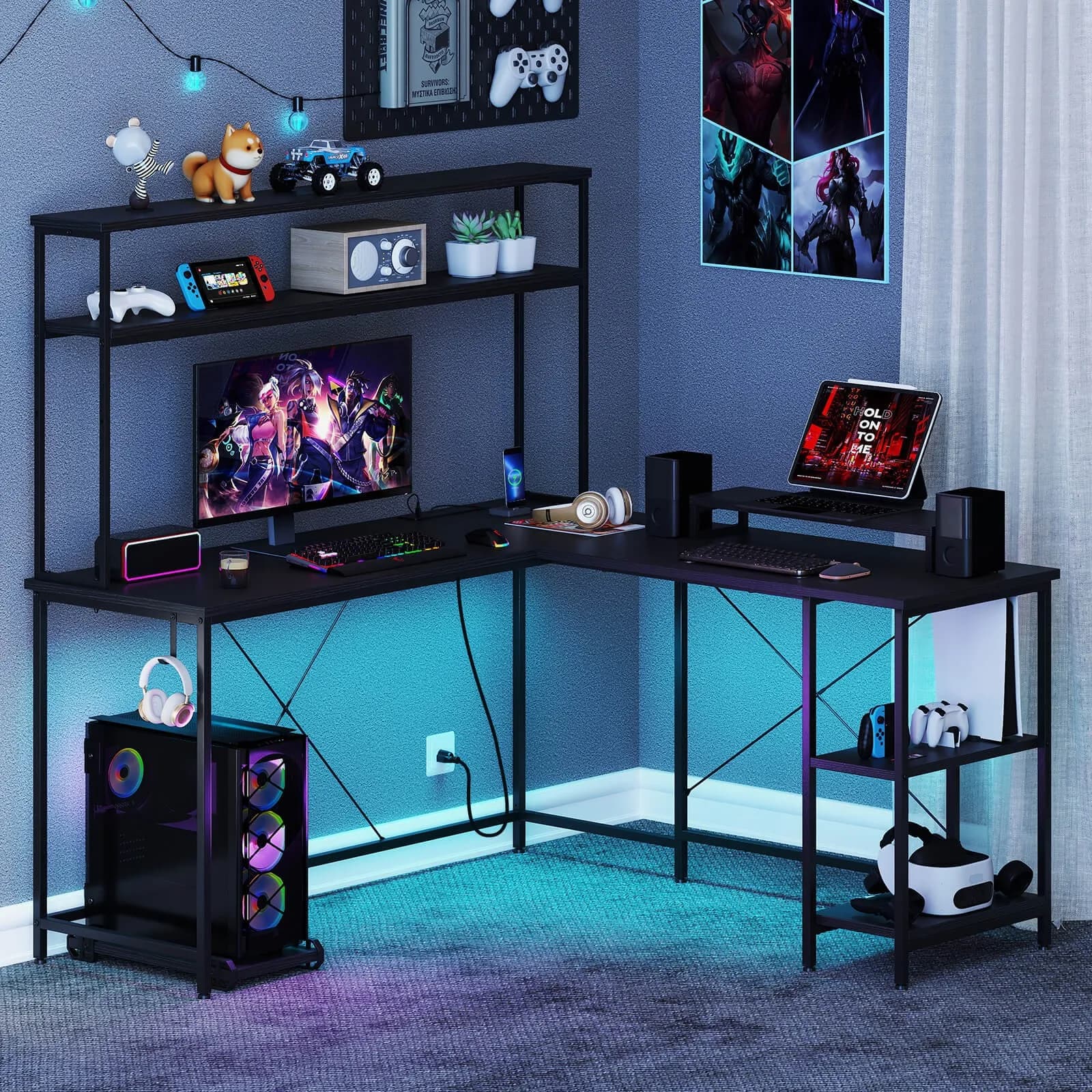 Scrivania da gaming a forma di L con striscia LED e prese di alimentazione, supporto per monitor e supporto per CPU