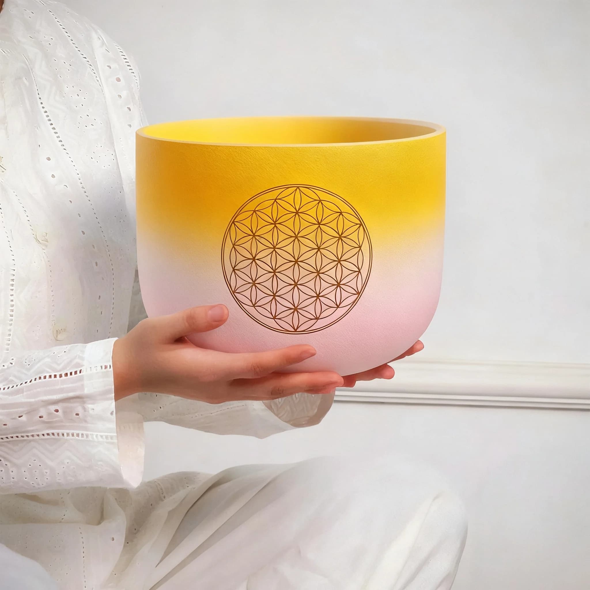 Hye-eun 8inch 432hz/440hz Candy Color Frosted Quartz Crystal Singing Bowl with Life Flower for Yoga Sound Healing
