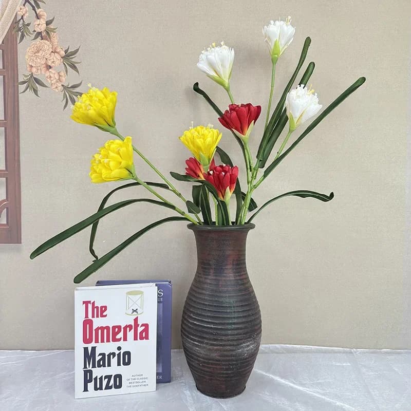 Fiori artificiali Seta 3 teste Clivia Branch Decorazioni per la casa Fiore di simulazione Giallo Kaffir Lily Decorazione del soggiorno Floreale