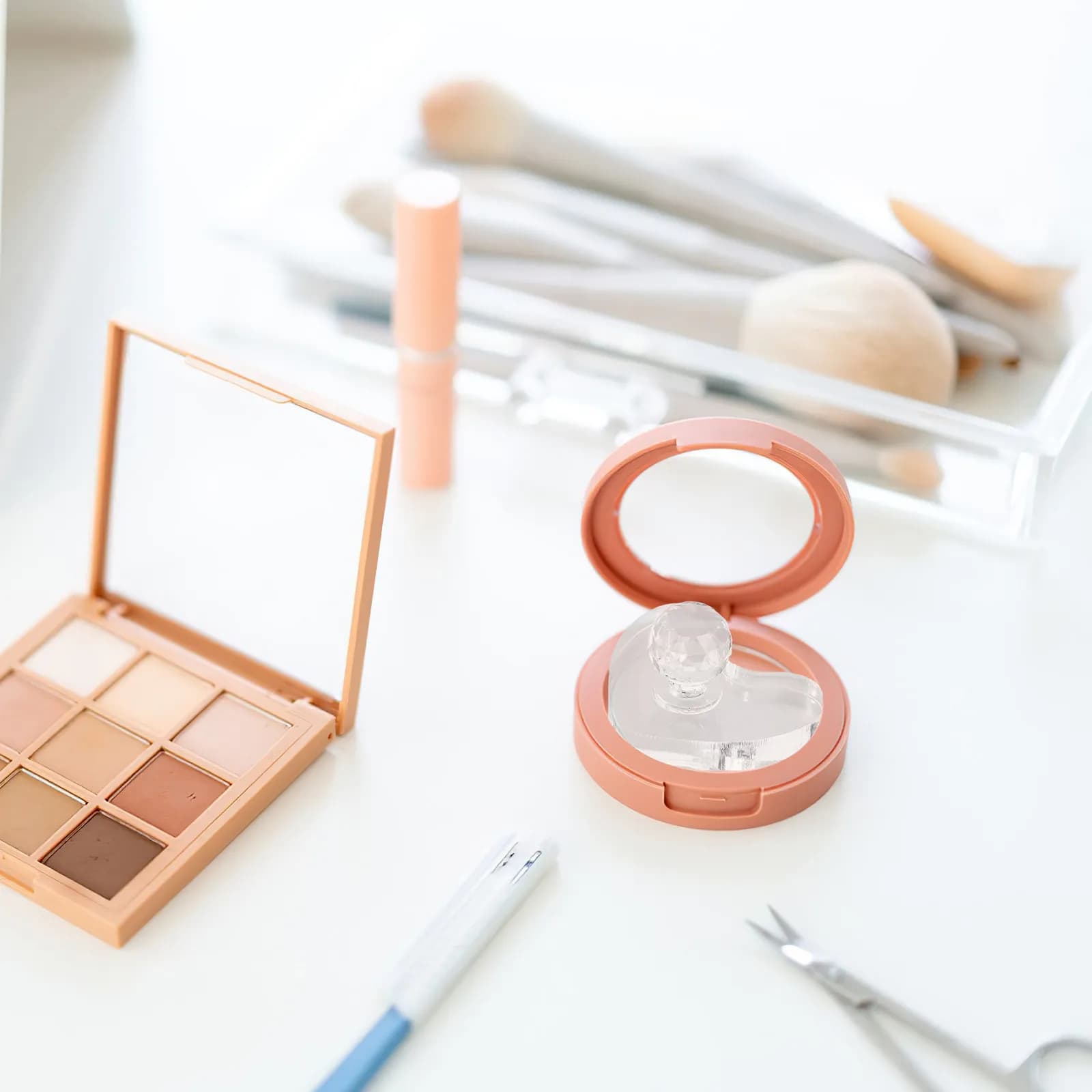 Delicato Strumento per Applicazione Blush a Forma di Cuore, Accessorio DIY per Trucco, Strumento per Riparazione Ombretto, Timbri per Sopracciglia per Donne