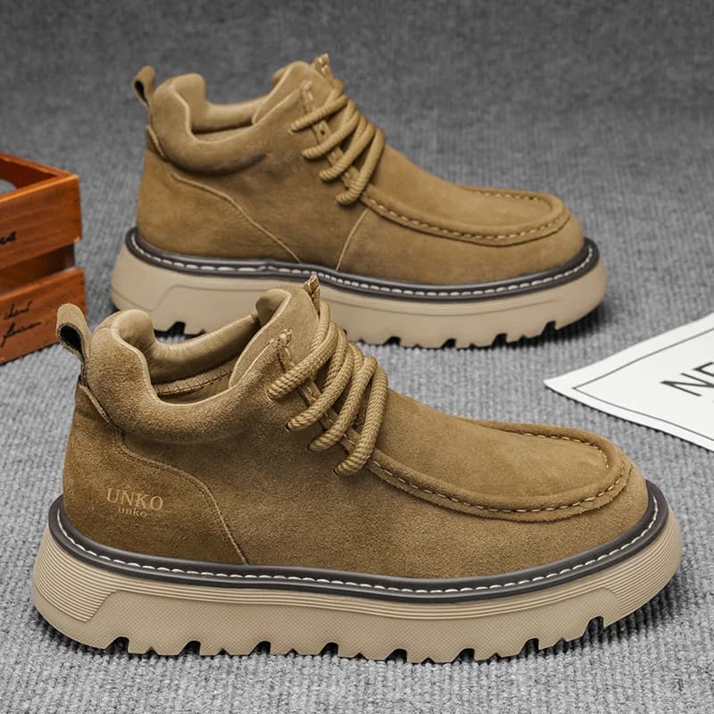 Autumn Men's Luxury Suede Leather Casual Shoes Classic Retro Outdoor Sports Leisure Shoes British Low-Top Loafers Soft Men Boots