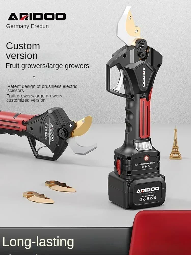 Potenti cesoie elettriche a batteria con interruttore di sicurezza, lama affilata e impugnatura ergonomica perfette per vignetto e frutteto