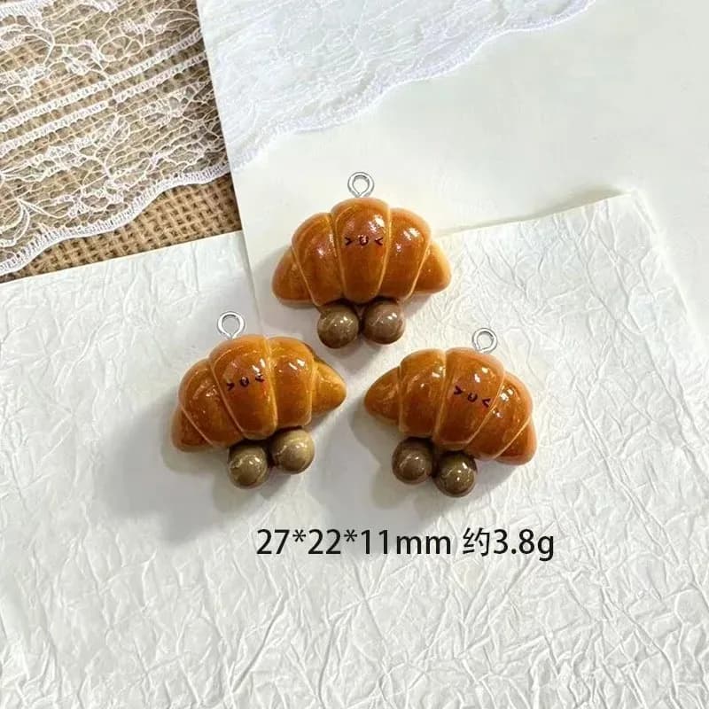 10Pcs Realistic Pretzel Resin Charms Mini Bread Pendants DIY Craft Accessories for Hair Clips Keychains Jewelry Making