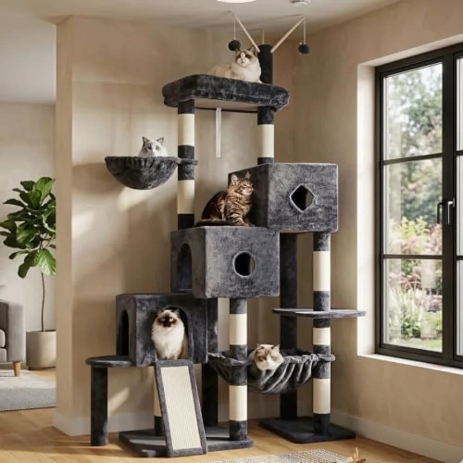 Tiragraffi per Gatti a Torre con 3 Cuccette, Ampio Cesto, Letto Accogliente, Pannello in Sisal, Percorso di Arrampicata a Gradini e Giocattoli - Arredamento per Gatti