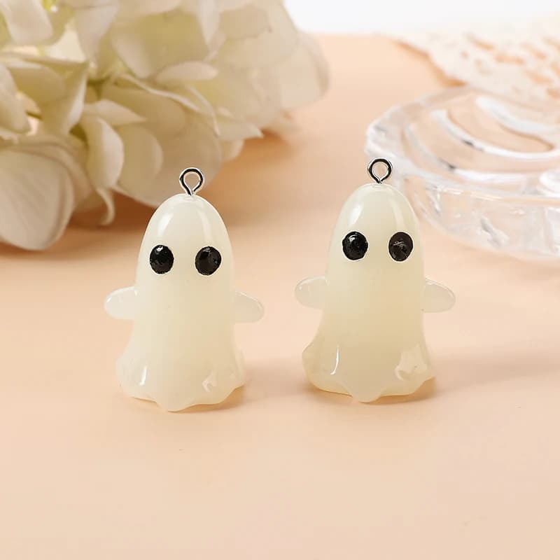 6pcs Halloween Charms Cute 3D Resin Glow In Dark Ghost For Necklace Keychain Pendant DIY Making Accessories