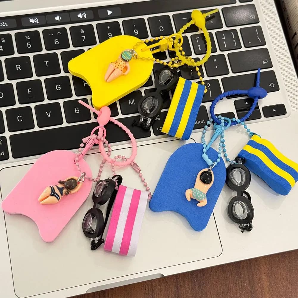 2026 Cute Swim Themed Keychain With Mini Goggles Kickboard Cute Pool Party Keychain Bag Pendant Water Sports Bag Decoration 1pcs