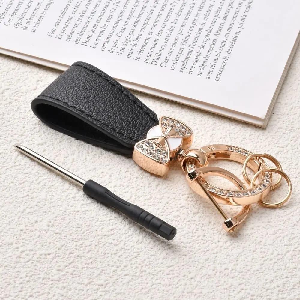 Key Holder Luxury Genuine Leather Keychain Ladies Bag Fashion Decoration Matte Buckle Car Key Pendant Key Ring Pendant