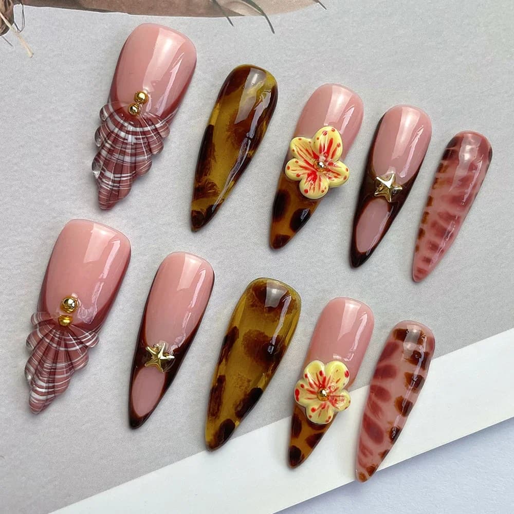 Spice Girl Fiore 3D Stiletto lungo Lavoro manuale Stampa sulle unghie Stampa leopardata Conchiglia Goccia d'acqua Set di anelli per unghie finte acriliche staccabili