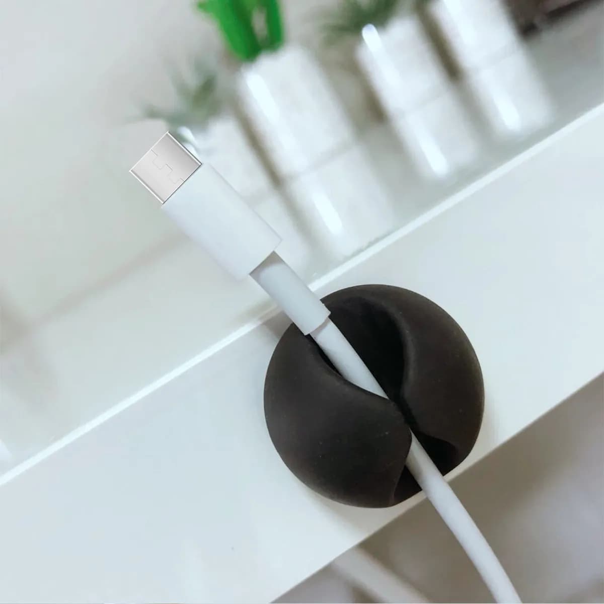 12 Pezzi Clip Adesive Resistenti per Cavi, Organizzatore di Cavi per Scrivania, Casa, Ufficio, Auto, Senza Residui, Rimovibili, Tenuta Forte