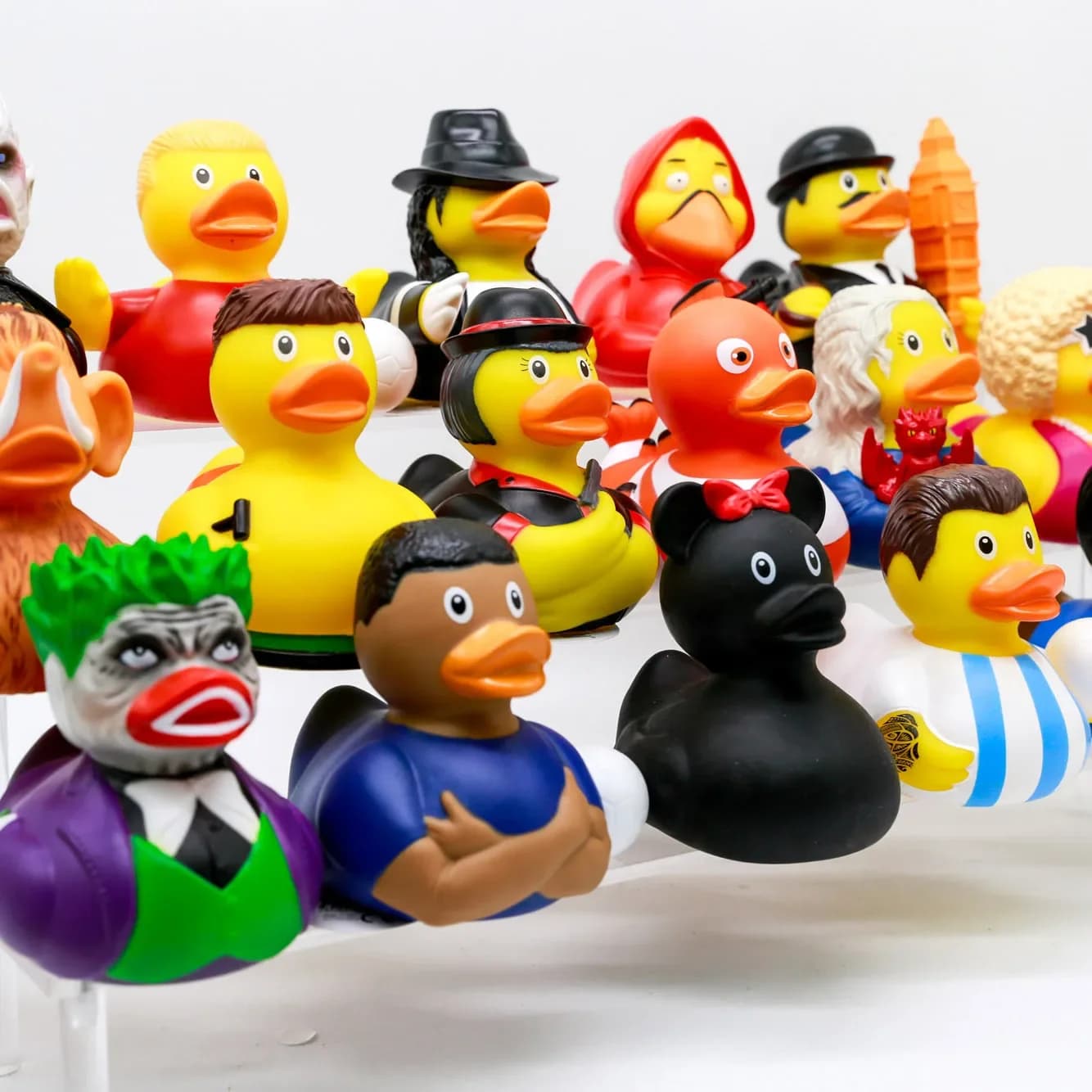 Action Figure Toy Rubber Duck Cosplay Anime Film Personaggi Collezione Decorazione della tavola Regali di compleanno per bambini
