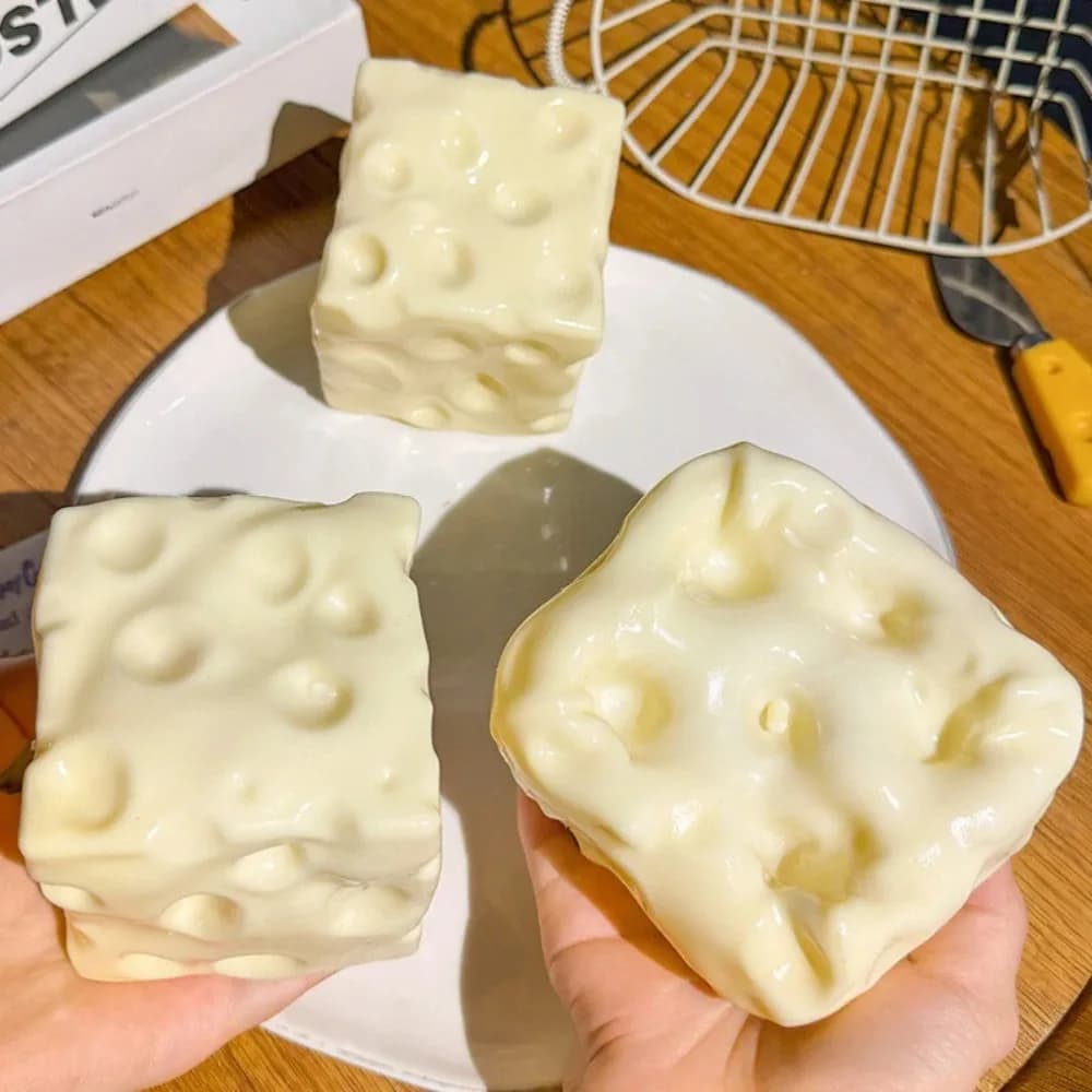Taba Squishy Cubo di Formaggio Antistress Modellabile, Palla da Spremere Non Rimbalzante, Giocattoli Sensoriali Fidget per Bambini e Adulti, Regali Rilassanti