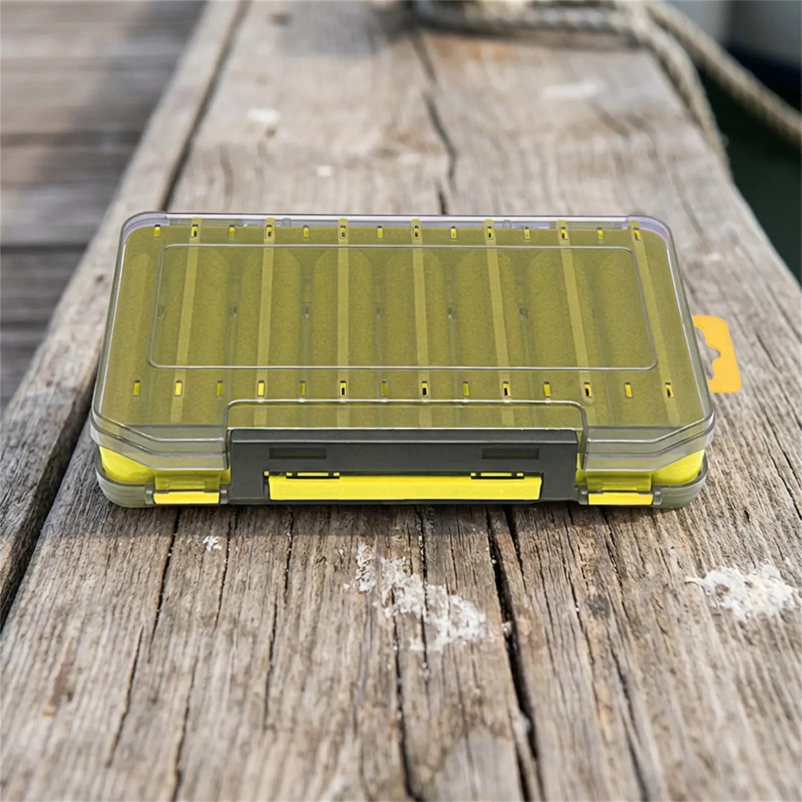Double-sided bait box for storing rigid baits and pencil baits