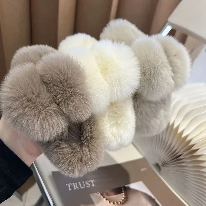 Nuovo inverno artiglio dei capelli in pelliccia sintetica elegante forcine acriliche fermaglio per capelli in peluche Barrette copricapo di granchio per accessori per capelli da donna