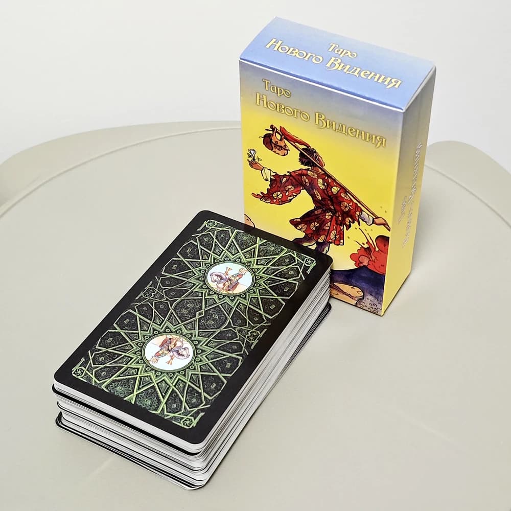 Tarocchi della nuova visione, 78 carte dei tarocchi del cavaliere 10,3 * 6 cm in lingua russa