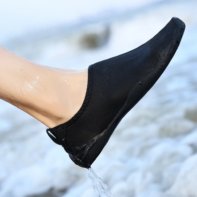 Unisex Water Shoes Non-slip Swimwear with Soft Sole Padded for Couple Vacation Beach Shoe Fast Drying for Snorkeling Fitness Shoes