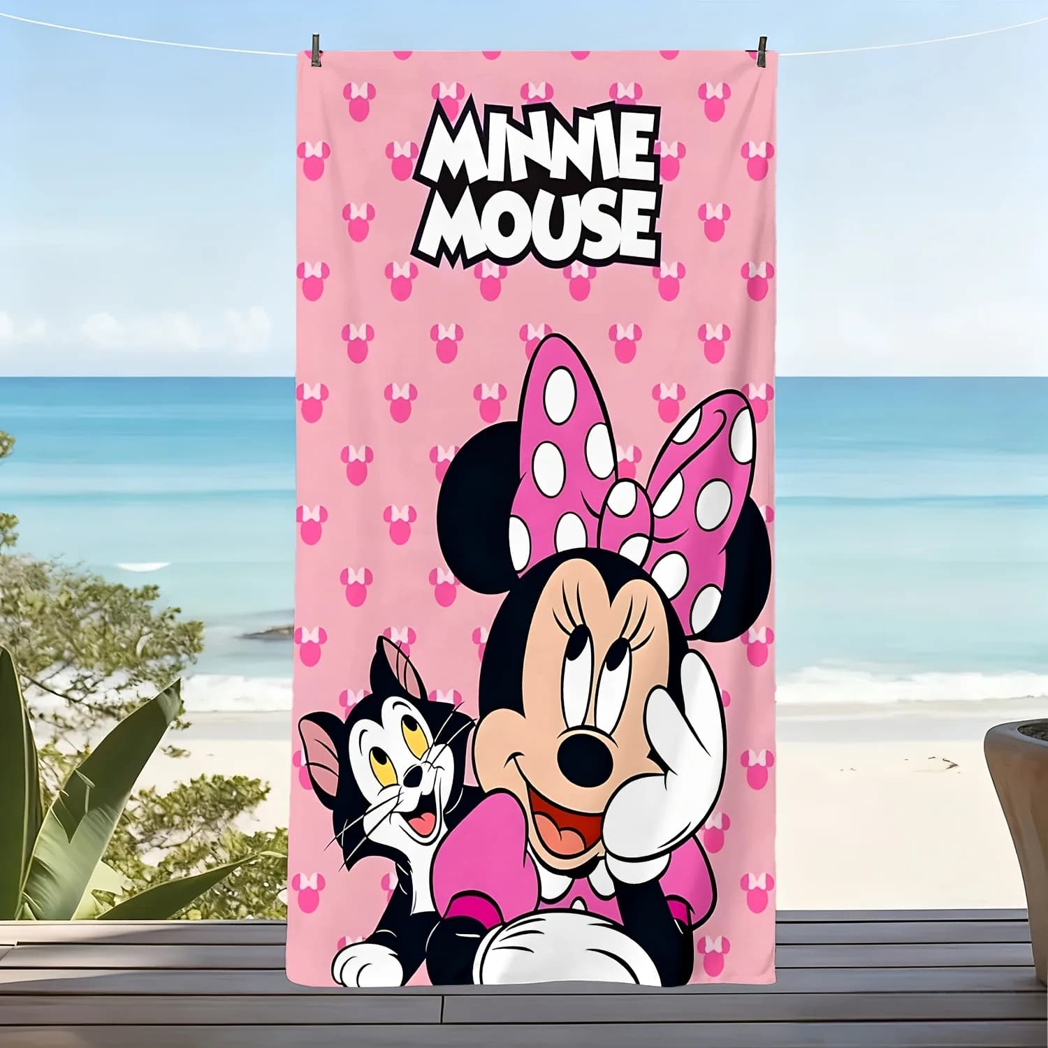 1PC Disney Minnie Mouse Asciugamano da spiaggia con stampa rosa in poliestere, asciugamano morbido e leggero ad asciugatura rapida per nuoto, surf, campeggio, viaggi