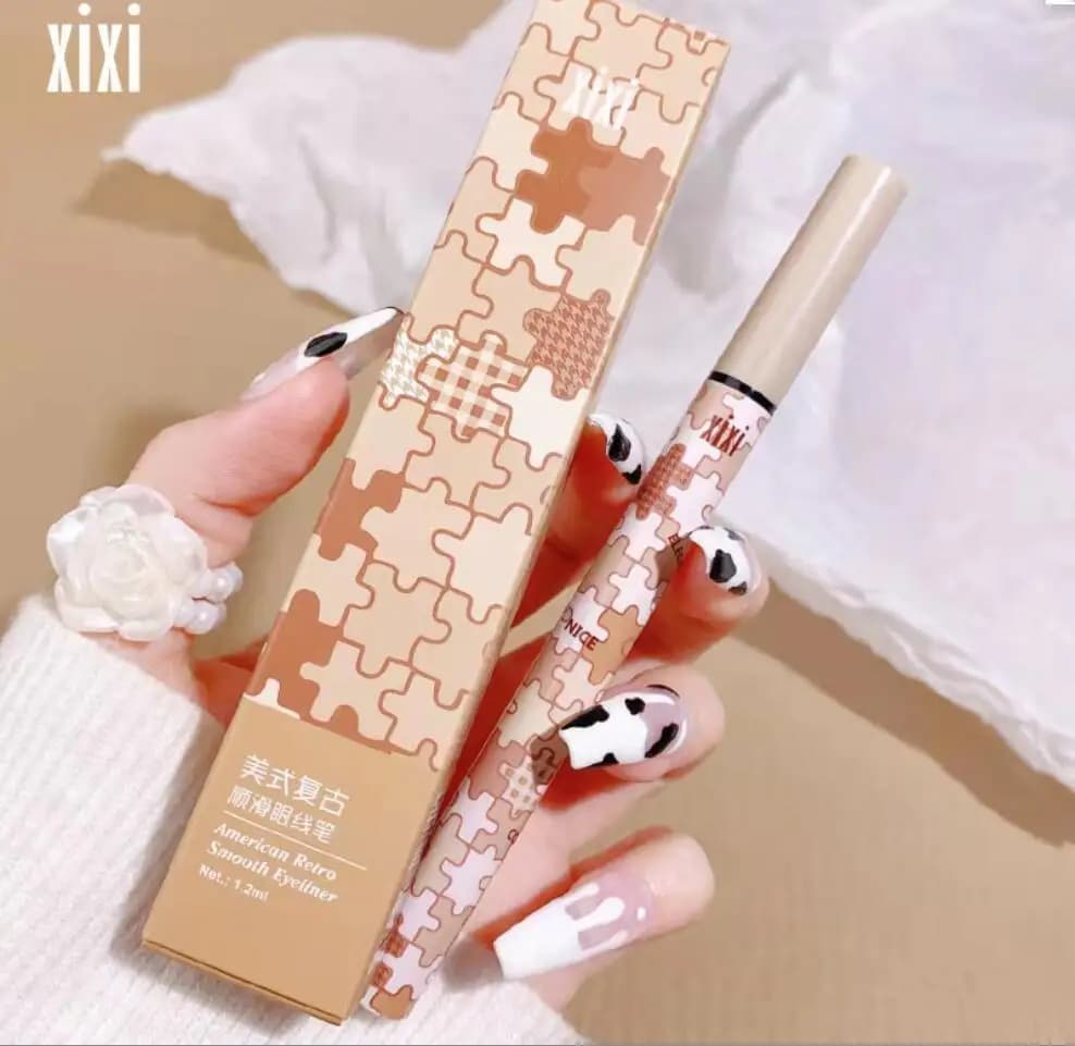 Fashionable colored eyeliner Soft hair Beginners Easy to make natural makeup Waterproof sweat resistant Tintura Long lasting eye maker T2486