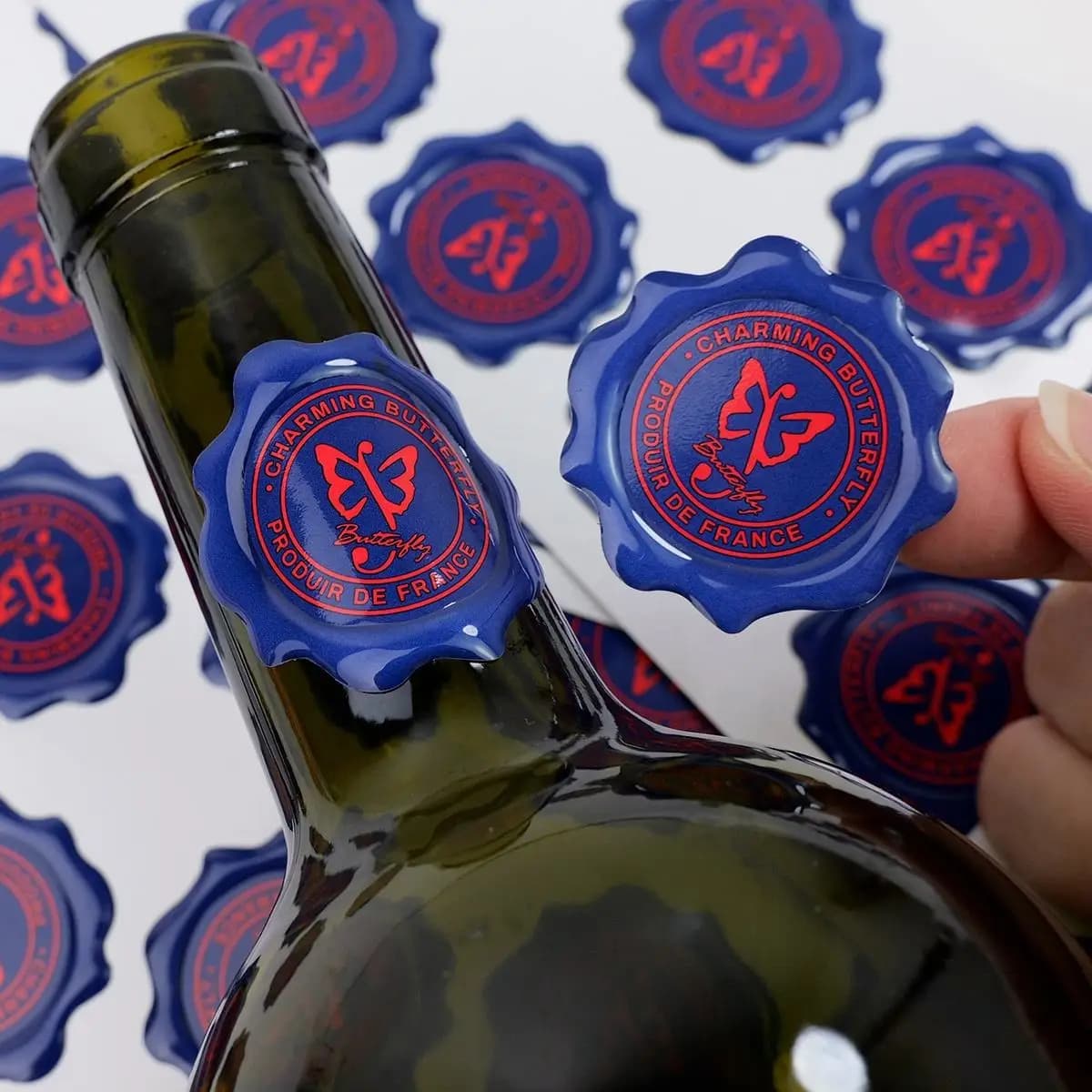 Customized waterproof 3M adhesive epoxy resin dome sticker 3D brand logo label transparent resin packaging sticker