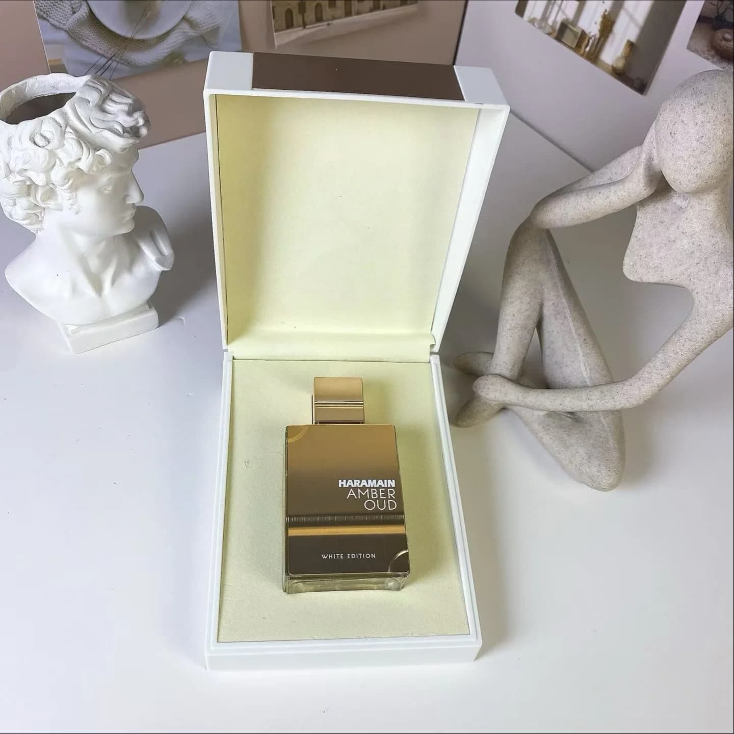 Al Haramain Amber Oud White Edition Eau De Parfum Unisex a Lunga Durata, Spray da 60ML, Fragranza Portatile