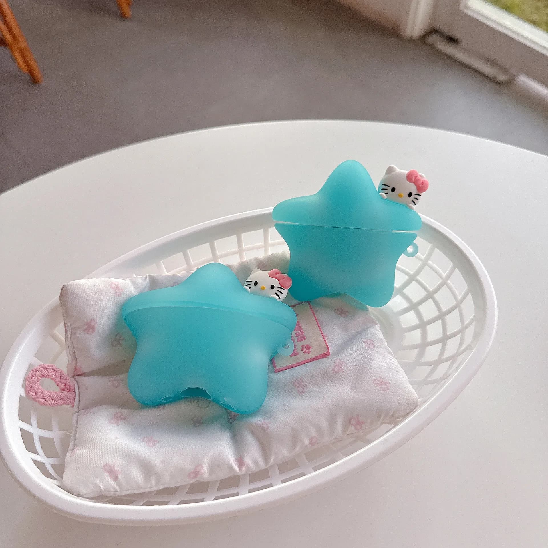 Cute Luminous KT Case for AirPods Pro 3 Pro 2 Pro 4 3 2 1 Protective Cover Bluetooth Earphones Silicone Case Accessories
