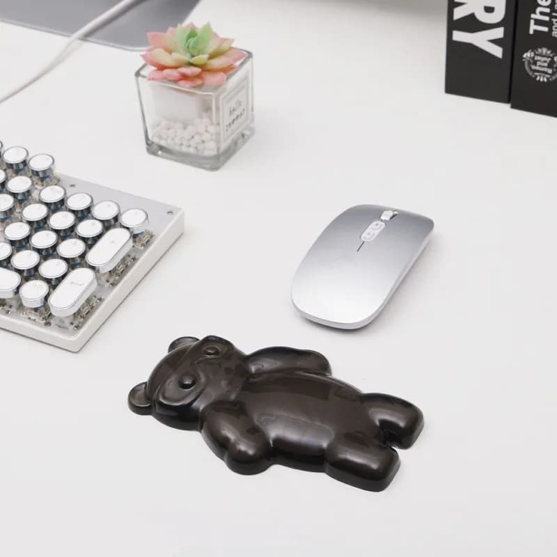 Tappetino per mouse trasparente Little Bear Poggiamano Cuore Kawaii Comfort estivo Poggiapolsi per mouse in silicone Poggiamano antiscivolo Tappetino da scrivania
