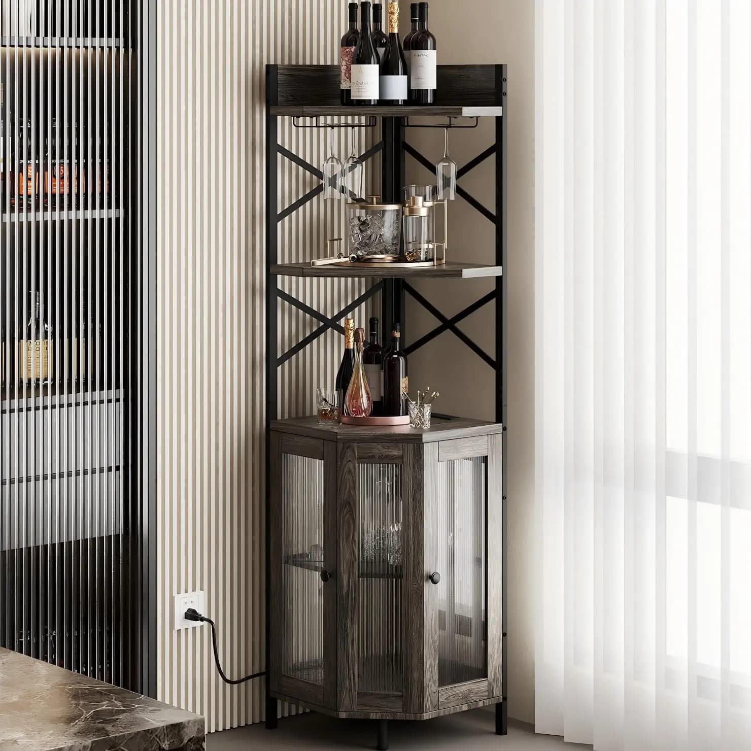 Mobile Bar Angolare con Presa di Corrente, Cantinetta Vini a 5 Ripiani con Striscia LED e Portabicchieri, Stile Industriale Alto, Personalizzabile
