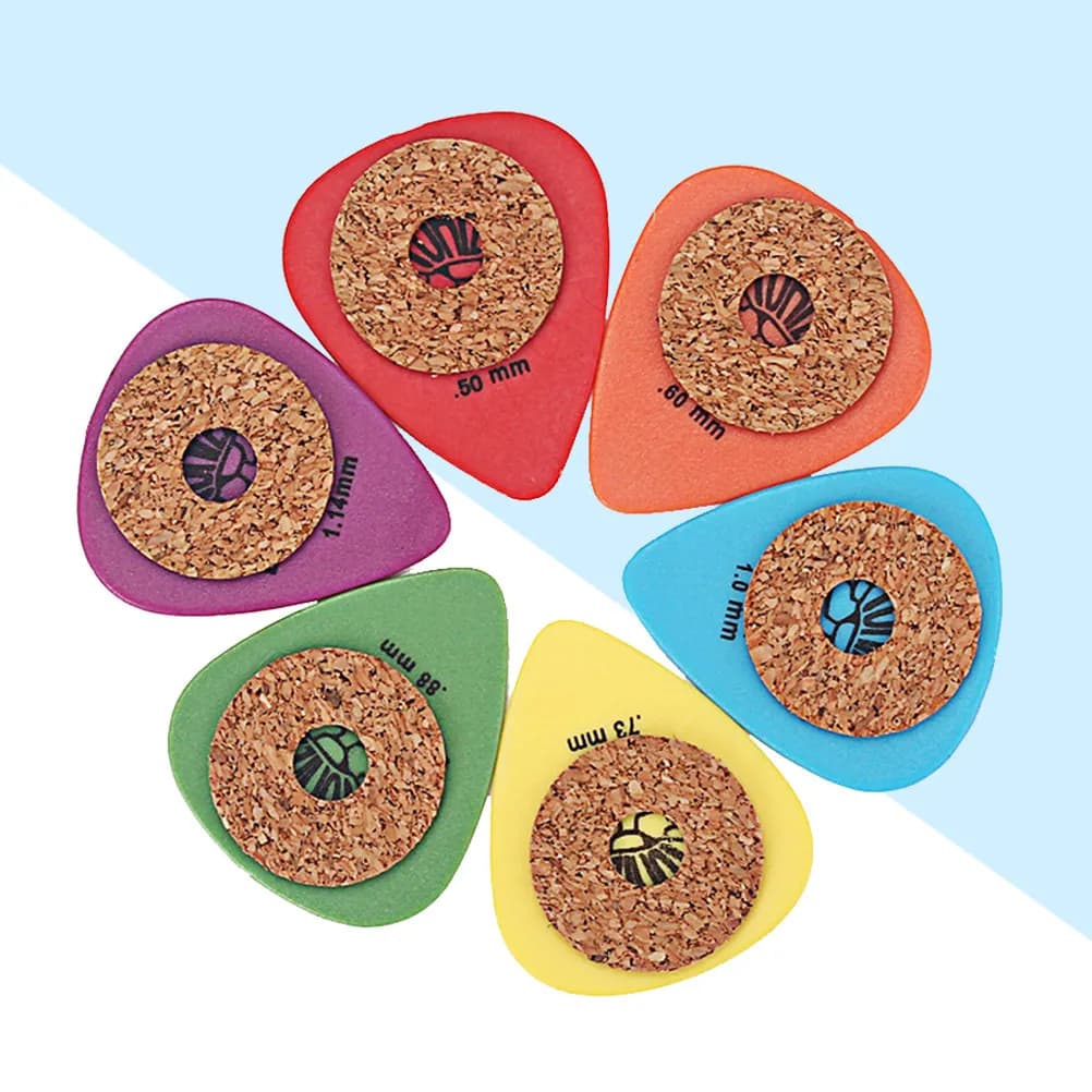 6 Pezzi Plettri Professionali in POM Ultra Sottili, Morbidi al Tatto, Colorati a Forma di Cuore con Anelli in Sughero per Chitarra, Basso, Ukulele