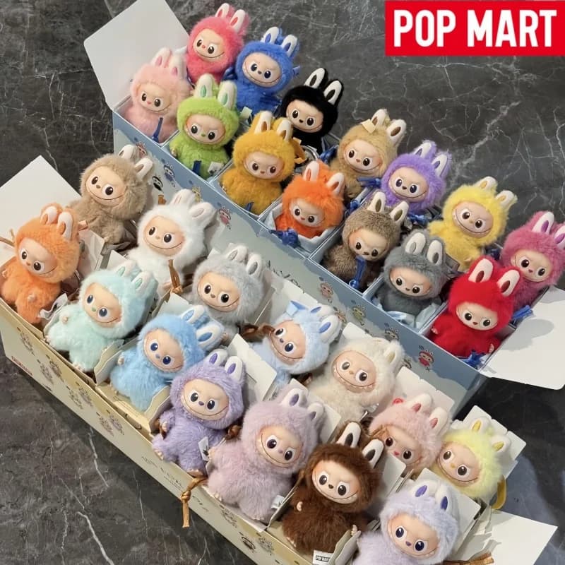 Nuovo Pop Mart Labubu v4 The Monsters Pin For Love Series Blind Box Mystery Box Guess Bag Giocattoli Doll Anime Figure Ornamenti Regalo