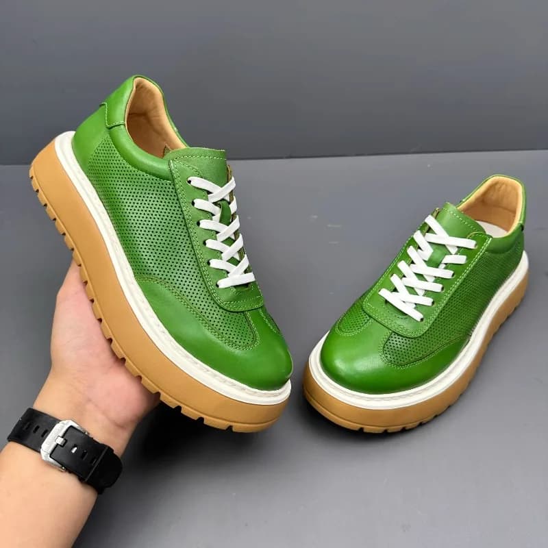 Scarpe da uomo in pelle di vacchetta di nuova moda Scarpe sportive traspiranti in vera pelle Scarpe da ginnastica traspiranti in mesh scavato