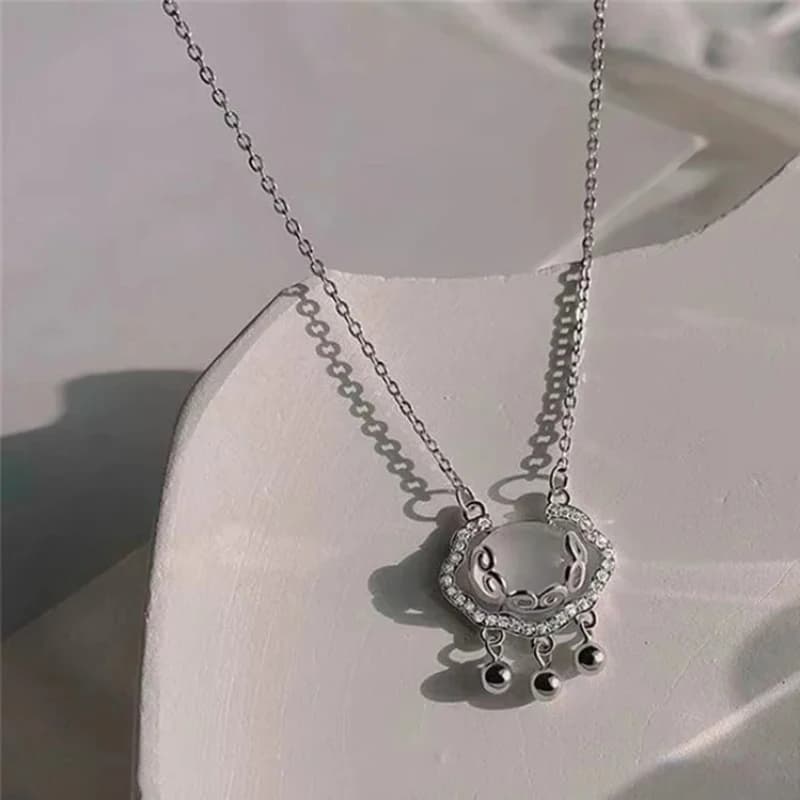 Collana con lucchetto a nuvola di buon auspicio in stile cinese, design dolce e romantico, catena con clavicola in giada bianca per regalo di gioielli di compleanno per donne