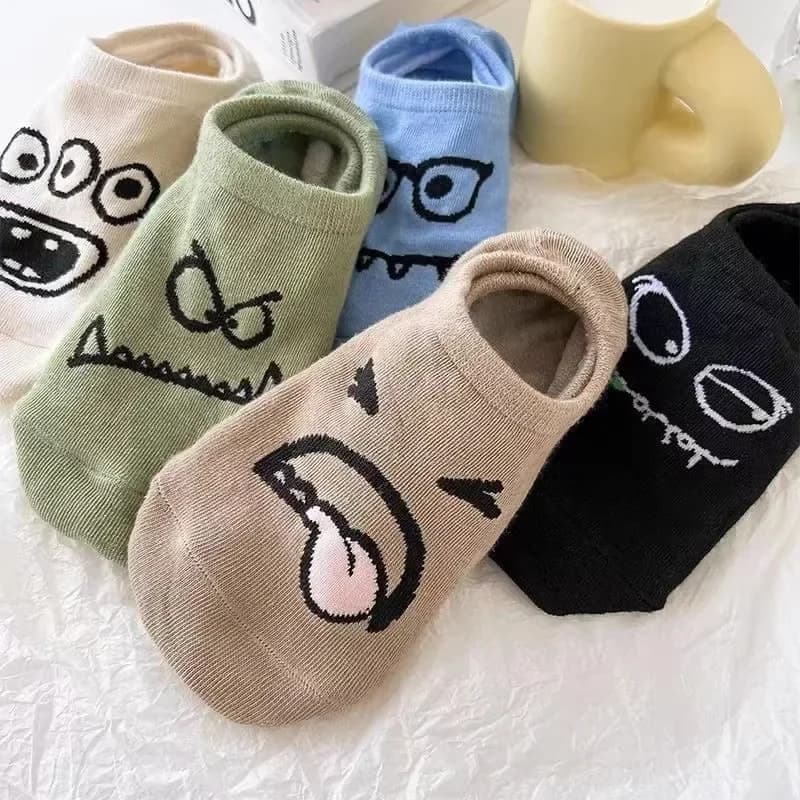 Calzini da barca divertenti cartoni animati Calzini corti invisibili antiscivolo in silicone sottile estivo da donna Calze comfort per la casa carine in stile giapponese