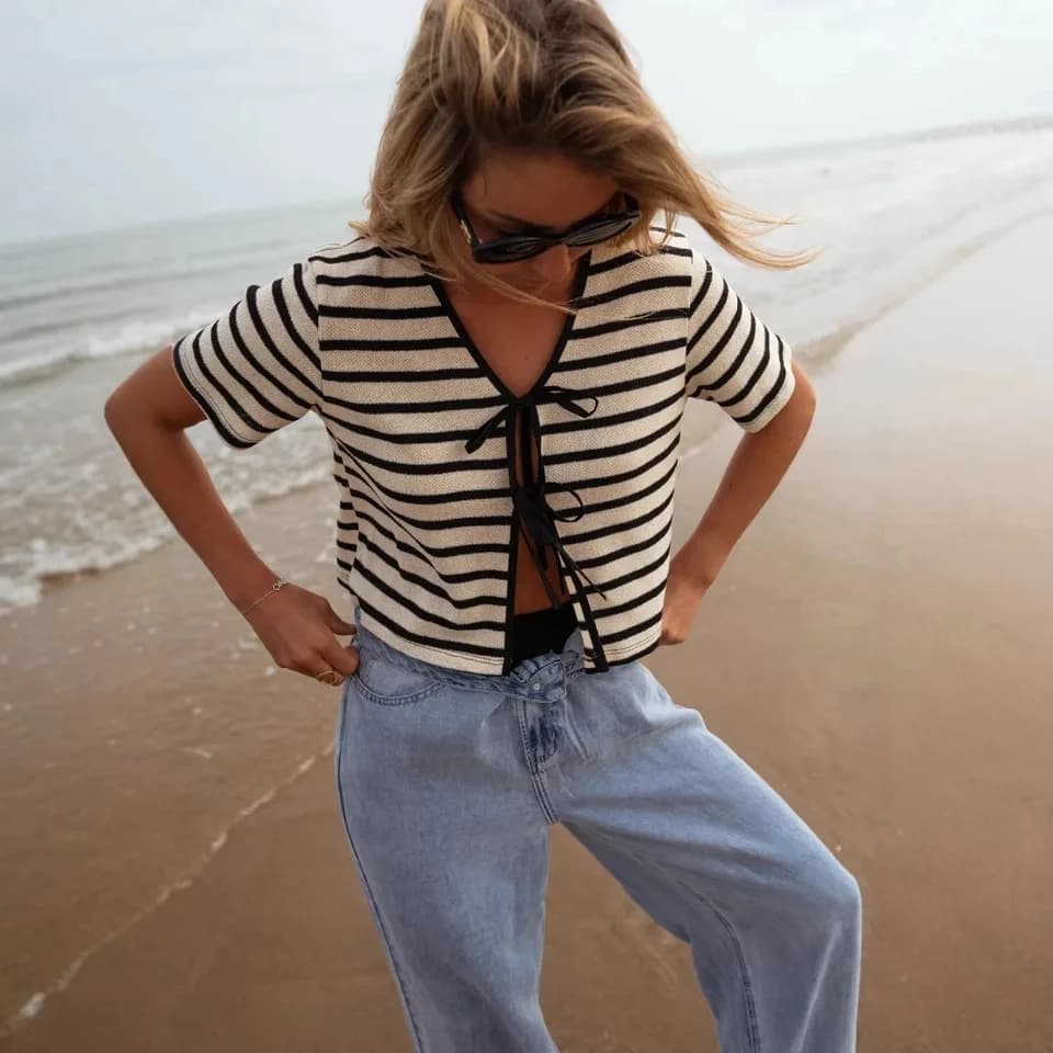 Top in maglia da donna alla moda con scollo a V, a righe bianche e nere, con lacci, a maniche corte, maglione lavorato a maglia, cardigan estivo da spiaggia per le vacanze