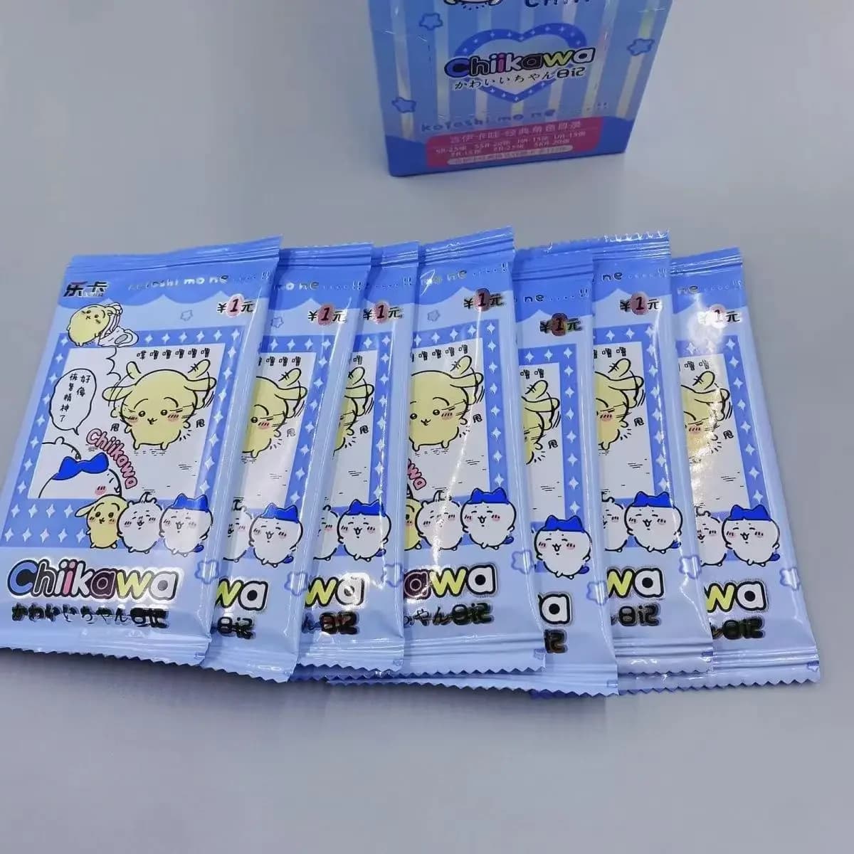 Carte da collezione Chiikawa Trading Hachiware USAGI Scatola completa da 30 confezioni di simpatici regali di carte periferiche anime