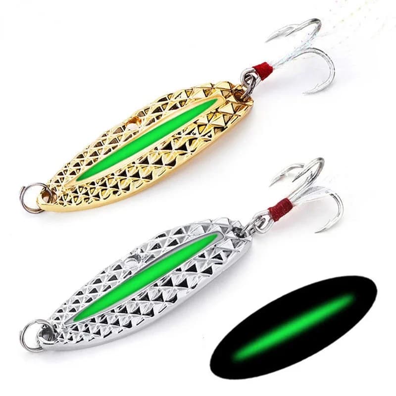 1PC Metal Luminous Spinner Cucchiaio Fishing baits 7g 10g 15g Night Dealing Paillettes Exhaust Sequins with Feather Hook High