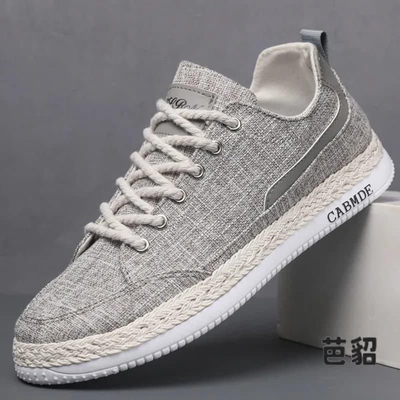 Men's Canvas Shoes Breathable Casual Slip-On Sneakers Comfortable Cotton Upper Rubber Outsole round Toe Flat Heel Sports Shoes