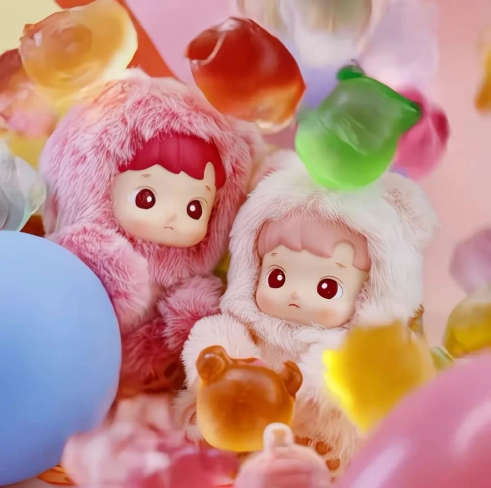 Kawaii teddy bear gummies, vinyl toys, plush pendants, blind boxes,