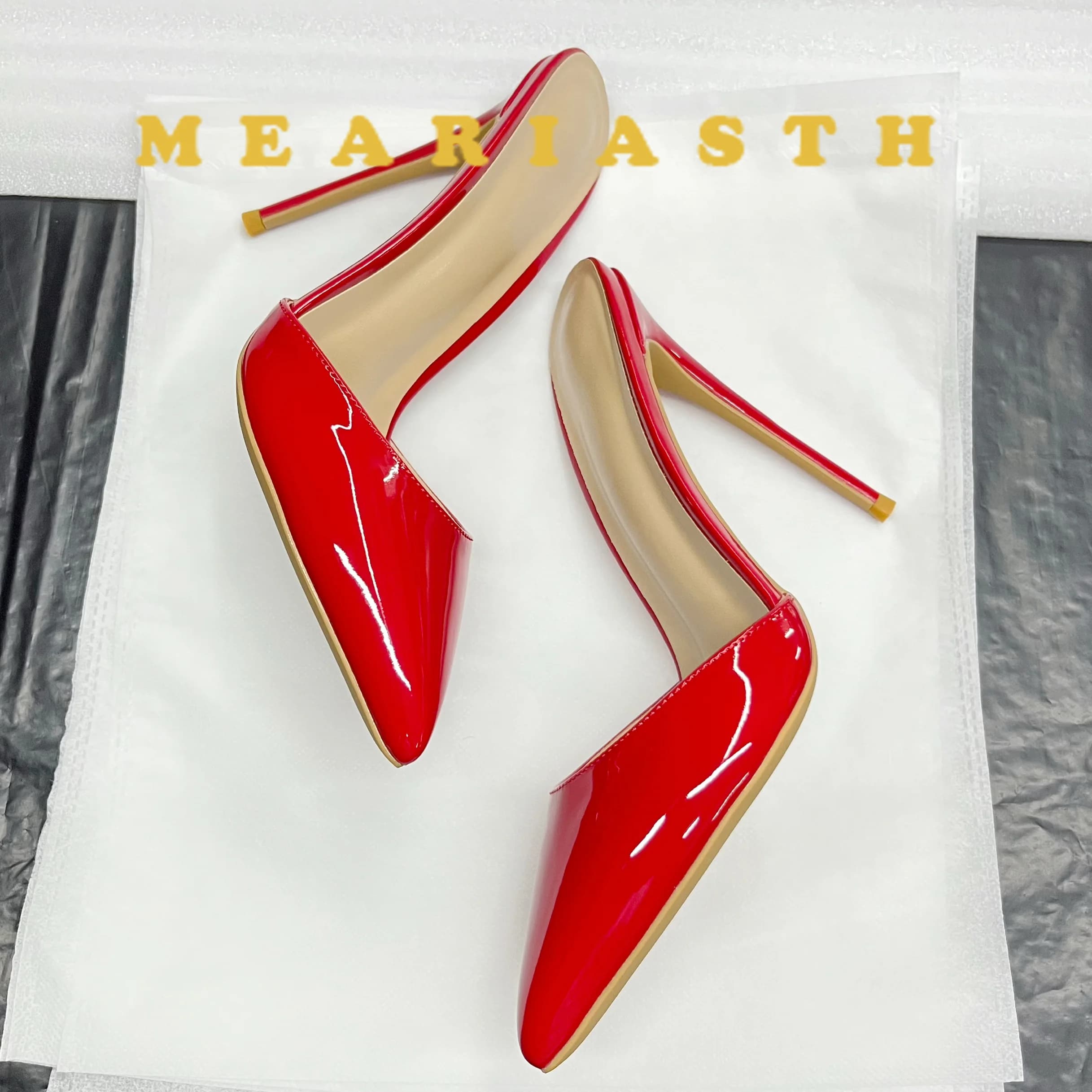 Red High Heels Pointed Toe Stiletto Slippers with superficial mouth Outdoor Slippers for fashionable patent leather disco
