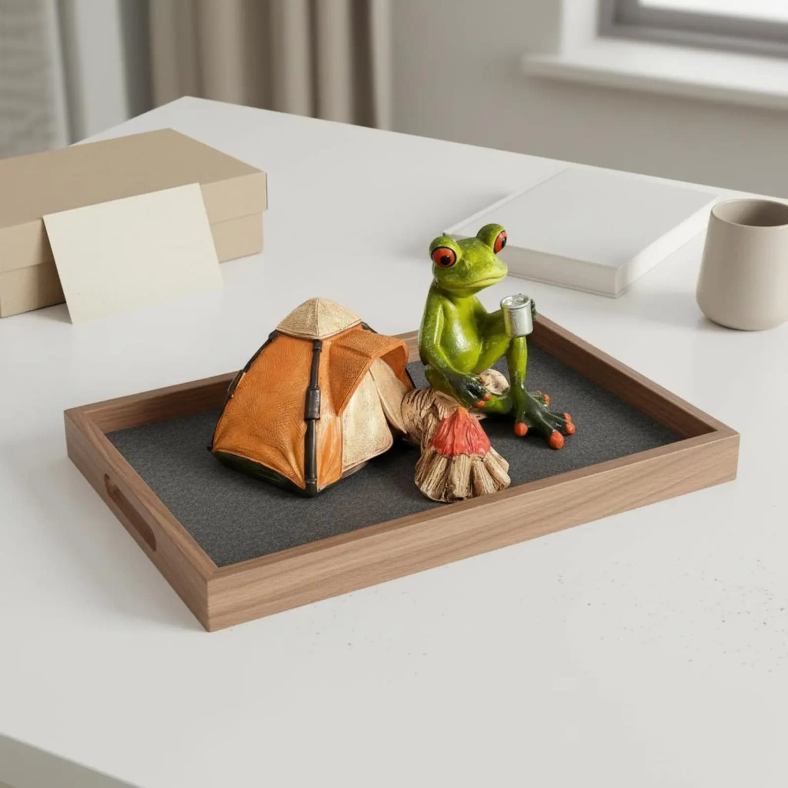 Resin Frog Statue with Tent Novelty Design Camping Frog Figurine House Decoration Detailed Craftsmanship Handmade for Shelf