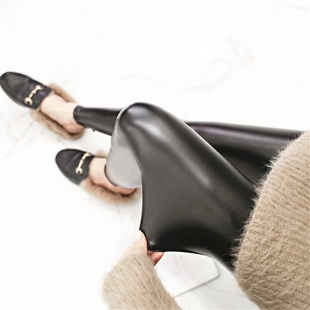 Leggings freddi in pelle PU da donna Pantaloni a matita in pelle Leggings da donna in pelle skinny sexy a vita alta