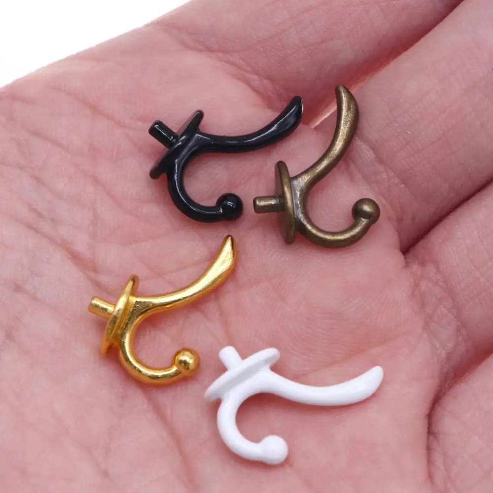 10 pcs Mini Doll House Metal Furniture Miniature Hook 4 Colors 1:12 Dresses Hanger 14*14mm Wall Hooks Model Toy